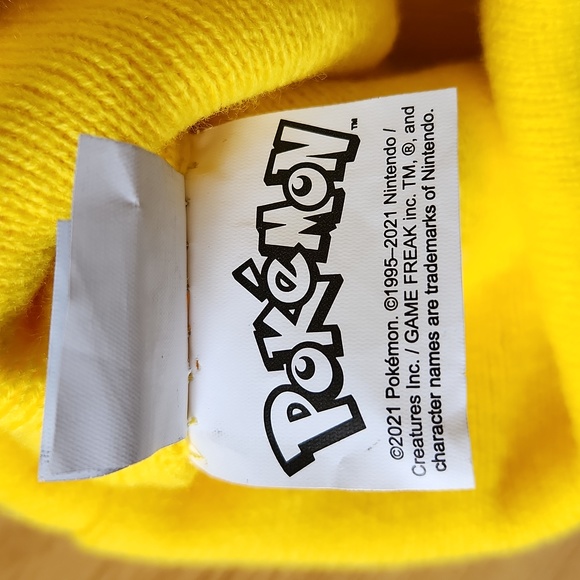 Pokemon Pikachu Beanie Hat - Picture 6 of 7